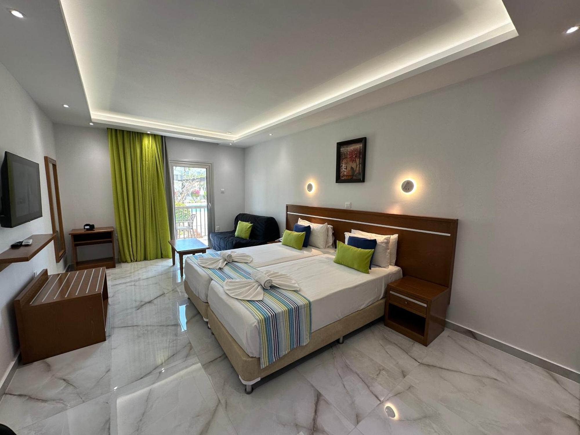 Loutsiana Deluxe Apts Ayia Napa Exterior photo