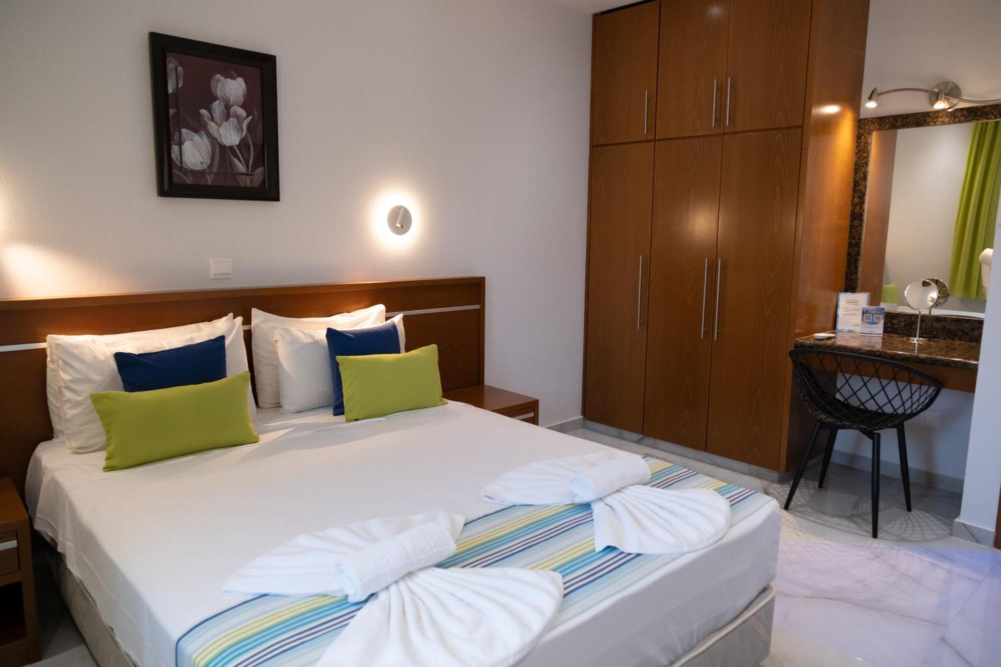 Loutsiana Deluxe Apts Ayia Napa Room photo